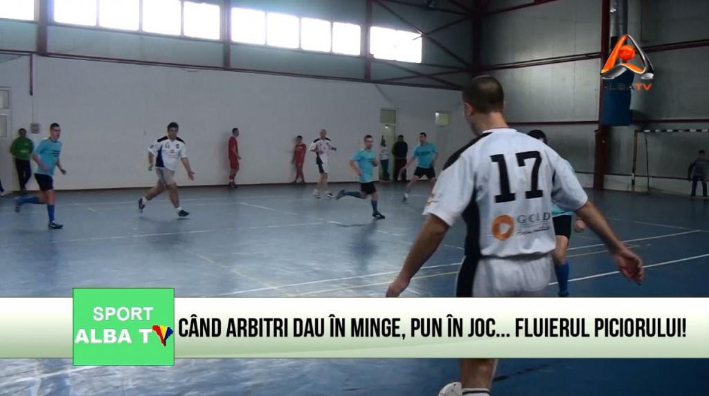 cand-arbitri-dau-in-minge-pun-in-joc-fluierul-piciorului