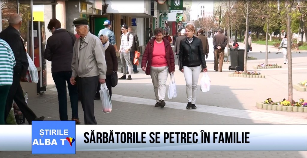 SARBATORILE SE PETREC IN FAMILIE 