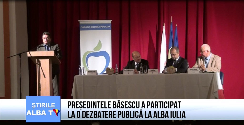Presedintele-Basescu-a-participat-la-o-dezbatere-publica-la-Alba Iulia