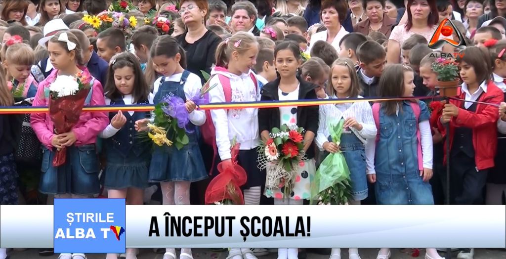 a inceput scoala