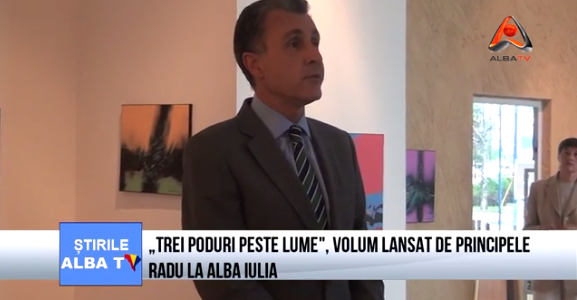 trei-poduri-peste-lume-volum-lansat-de-principele-radu