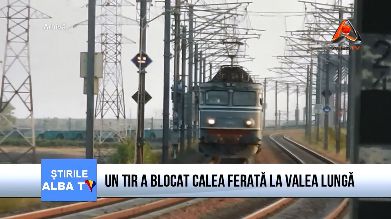 un-tir-a-blocat-calea-ferata-la-valea-lunga