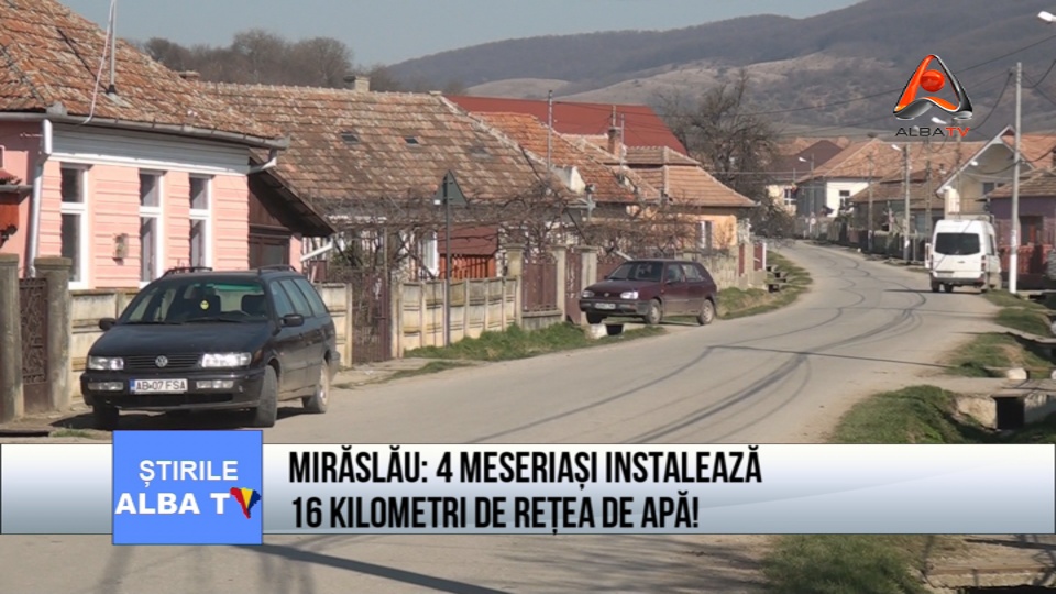 Mirăslău: 4 meseriași instalează 16 kilometri de rețea de apă !