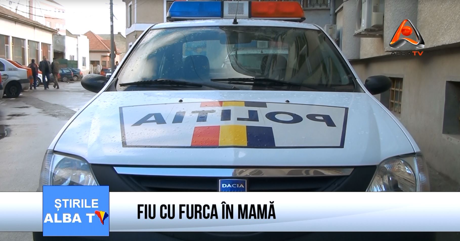 fiu-cu-furca-in-mama