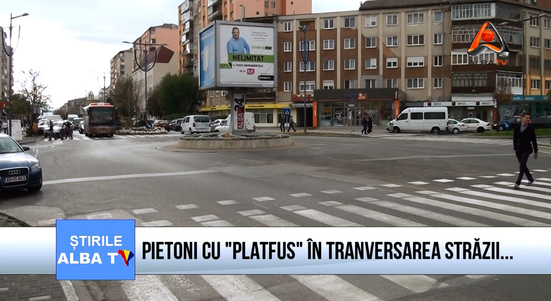 Pietoni cu "platfus" în traversarea străzii...
